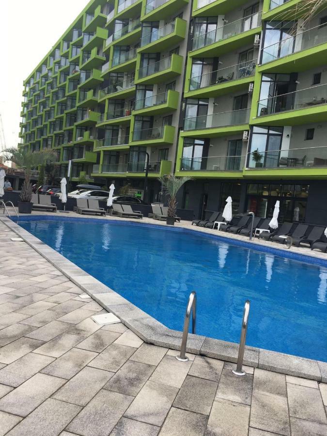 Umi Apartment Alezzi Resort Năvodari Buitenkant foto