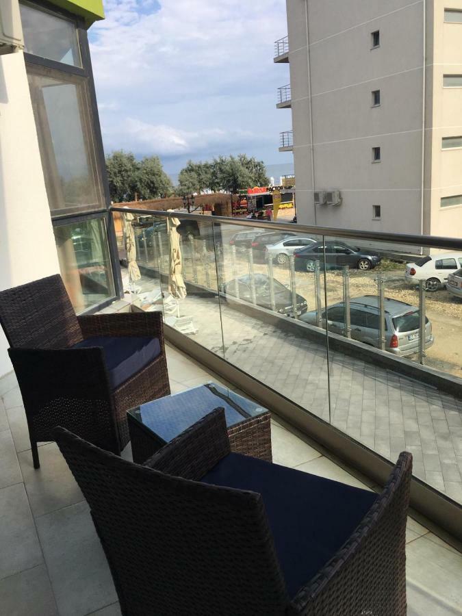 Umi Apartment Alezzi Resort Năvodari Buitenkant foto