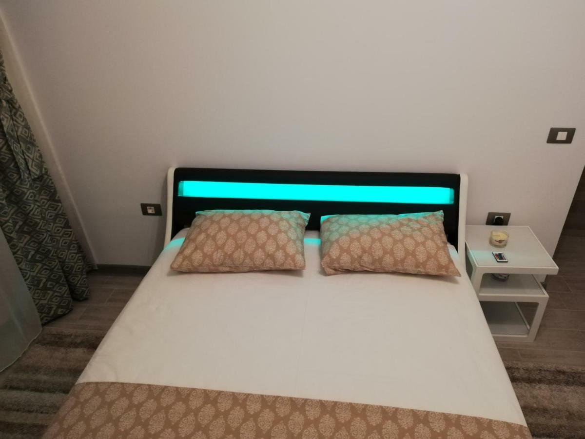 Umi Apartment Alezzi Resort Năvodari Buitenkant foto